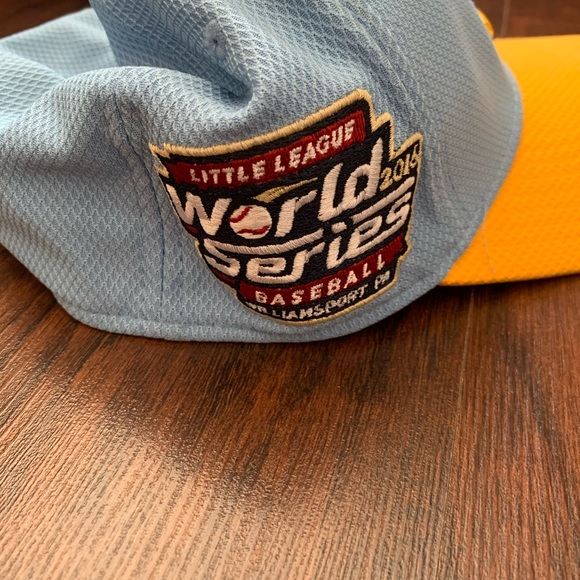 Men’s fitted hat lot-TWO VERY RARE(in description) - Picture 2 of 9